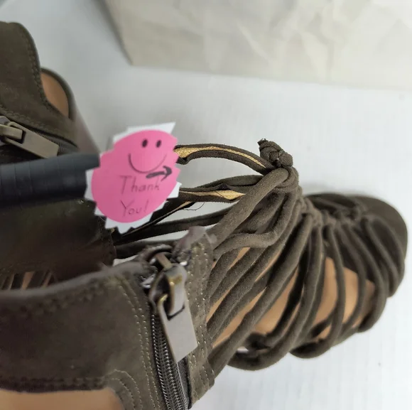 BAMBOO Stash 7 Dark Green Heel and Open-Toe Design - Picture 8 of 11